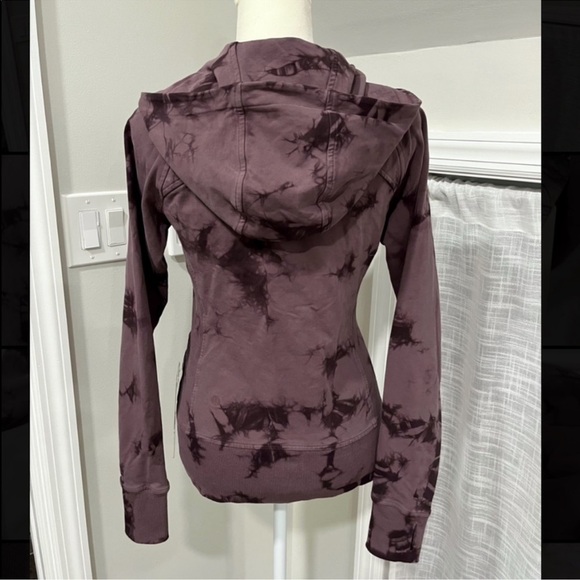 Lululemon Scuba Hoodie Light Cotton Fleece Shibori
Shibori Antique Bark Black Sa - Picture 2 of 7